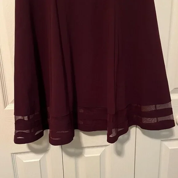 Dress - Picture 4 of 4